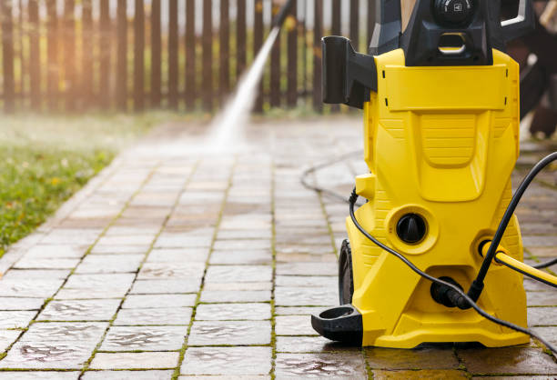Best Playground Equipment Cleaning  in Des Plaines, IL